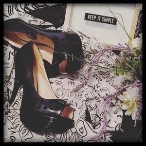 RUE 21 platform heels